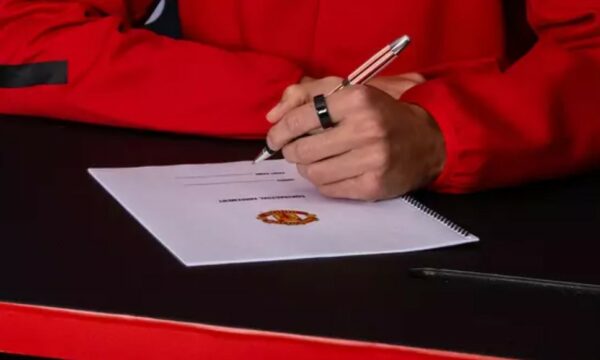 Man Utd tentoi një marrëveshje shkëmbimi “të çmendur” që do të kishte ndryshuar historinë e Premier League