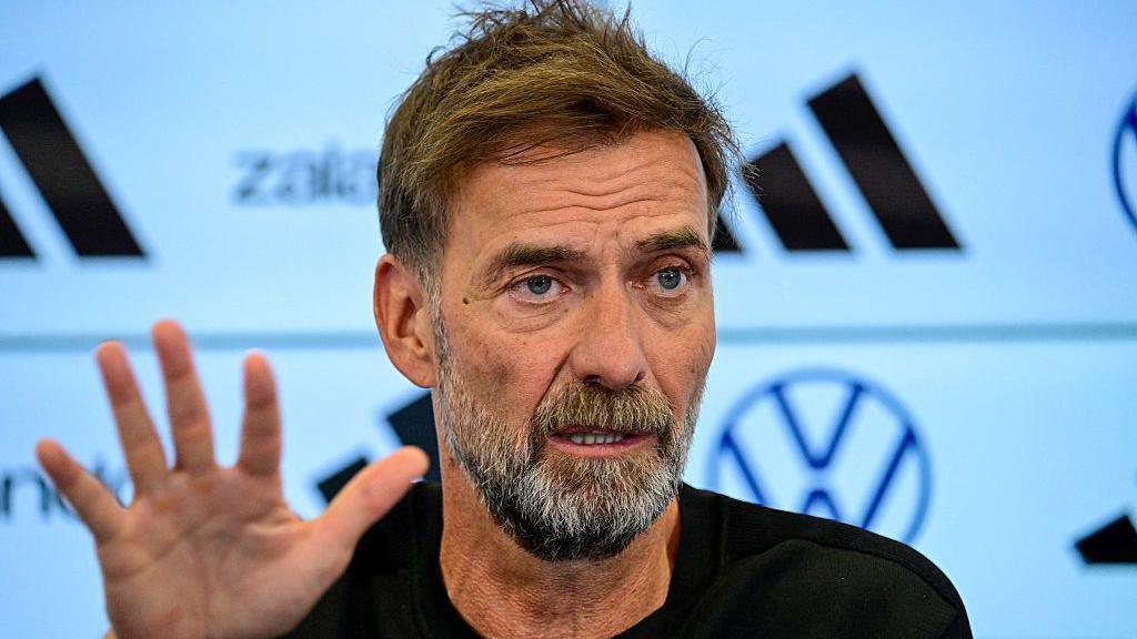 Klopp nis epokën te Gjermania me një kërcënim   Largohem 