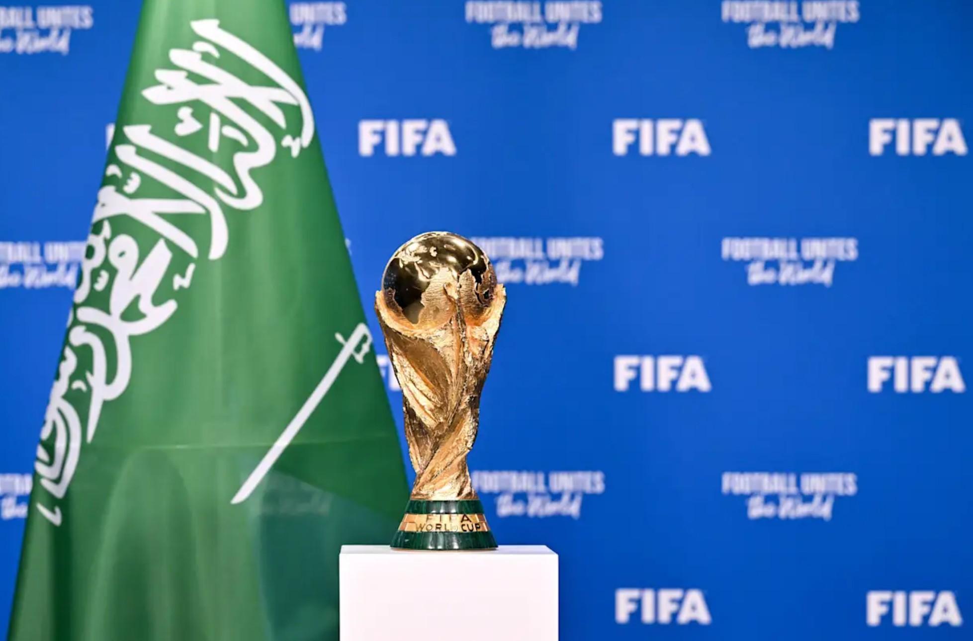 kupa-e-botes-ne-arabine-saudite-mund-te-luhet-ne-vitin-2035-ne-vend-te-vitit-2034-per-shkak-te-ramazanit