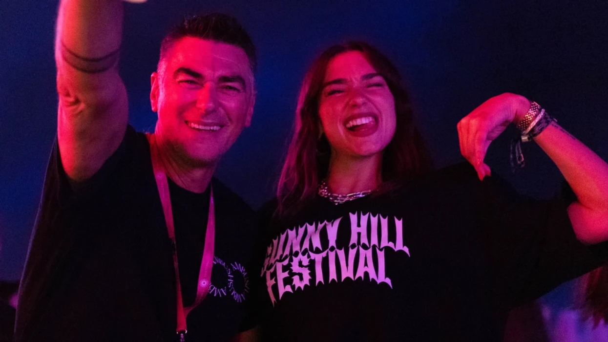 festivali-qe-ndryshoi-narrativen-per-kosoven-perse-sunny-hill-terheq-vemendjen-e-mediave-globale