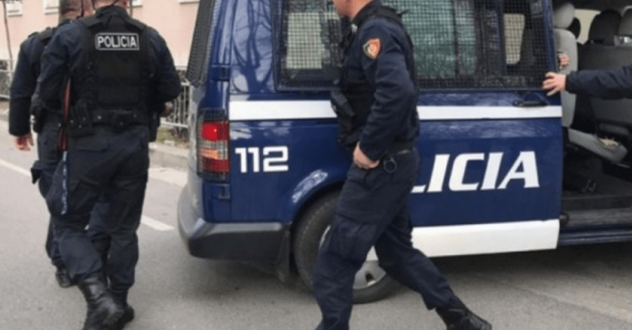 vritet-me-kallashnikov-nje-20-vjecar-ne-shqiperi-autori-ne-arrati