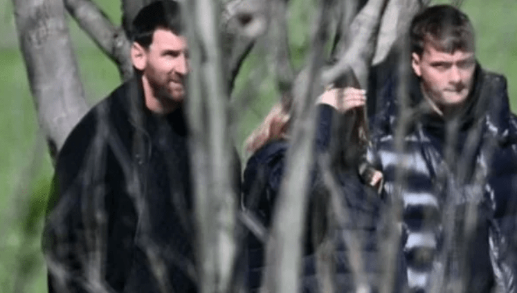 I jepet lamtumira e fundit babait të Lionel Messit  pamje nga funerali